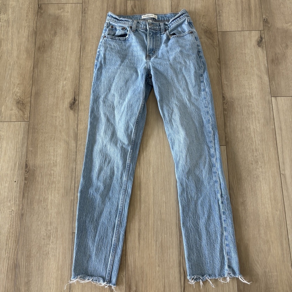 Abercrombie & Fitch Women's Mid-Rise 90's Straight Leg Jeans Size 24 Curve Love